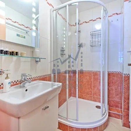 St. Peter Apartment *